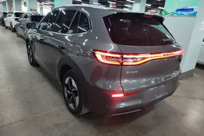 Geely Galaxy E5
