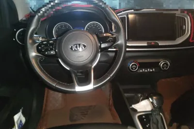 Kia kx1 Stonic