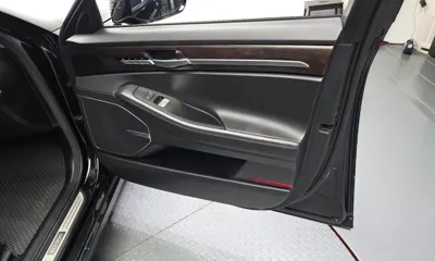 Genesis EQ900