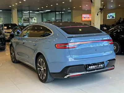 智界 Zhijie R7