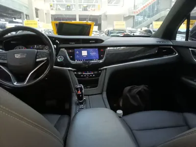 Cadillac XT6