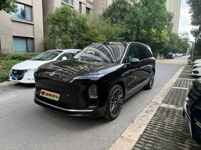 Nio ES8