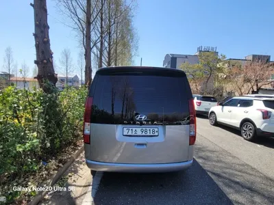 Hyundai Staria