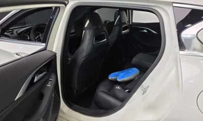 Infiniti Q30