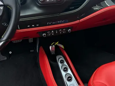 Ferrari F8