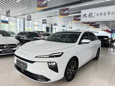 Roewe 荣威D6