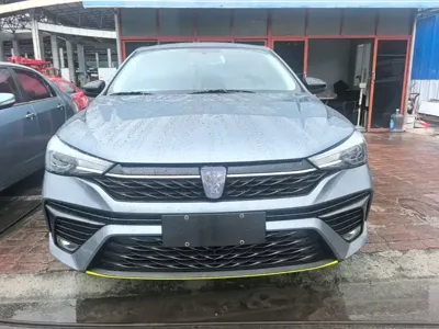 Roewe i5