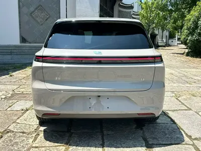 Li Auto Li L6