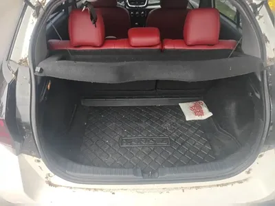 Toyota Yaris L