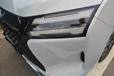 Wuling 730