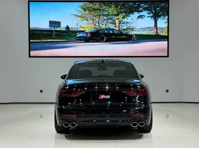 Audi S8