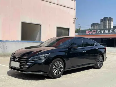 Nissan Teana