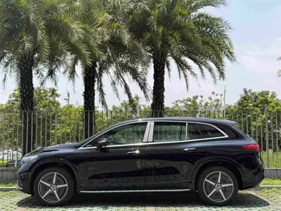 Mercedes-Benz EQS SUV