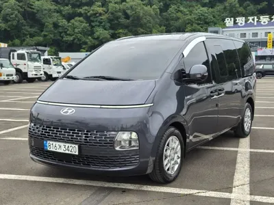 Hyundai Staria