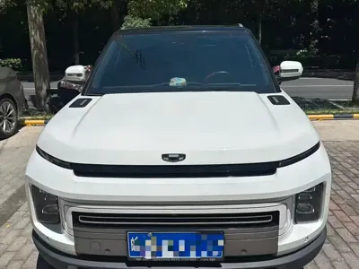 Geely ICON
