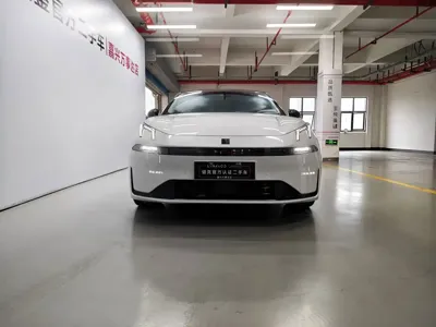 Lynk & Co 07 EM-P