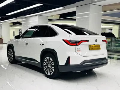 Nio EC6