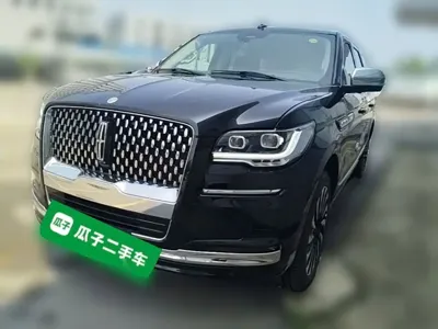 Lincoln Navigator