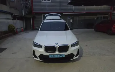 BMW iX3