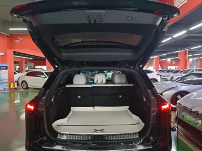 Xpeng G9
