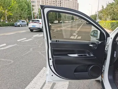 Jeep Compass (Import)