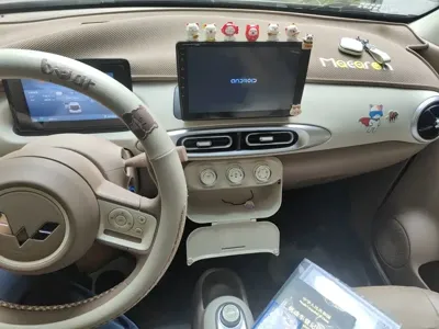 Wuling MINIEV
