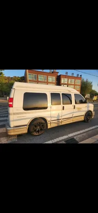 Chevrolet Chevy Van