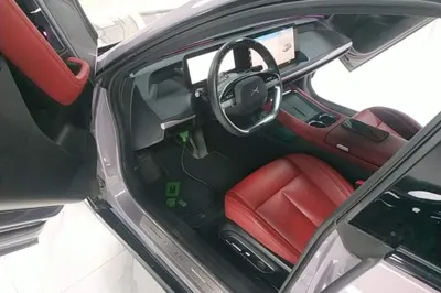 Xpeng P7