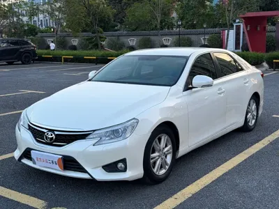 Toyota Reiz