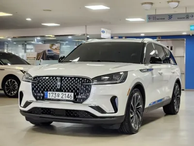 Lincoln Aviator