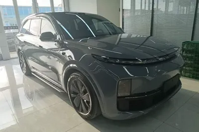 Li Auto L8