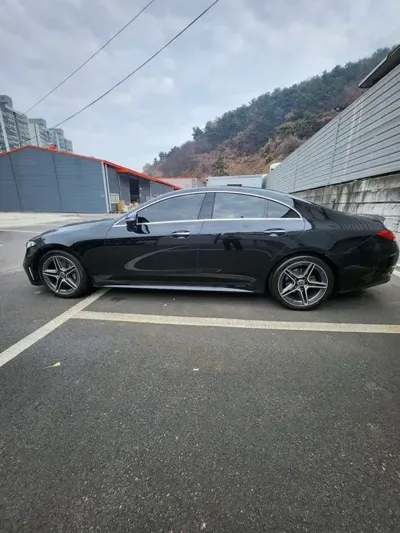 Mercedes-Benz CLS-Class