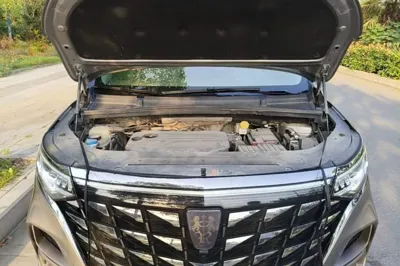 Roewe iMAX8