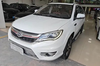 BYD S7