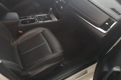 Roewe i6