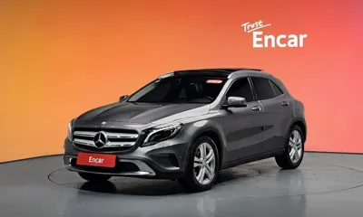 Mercedes-Benz GLA-Class
