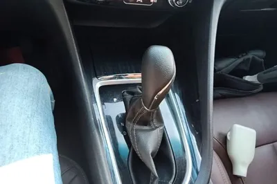 Buick GL6