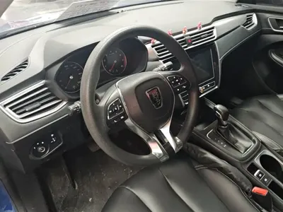 Roewe i5