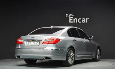Hyundai Genesis
