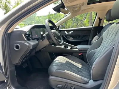 Roewe D7