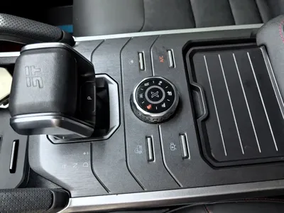 Jetour Traveller