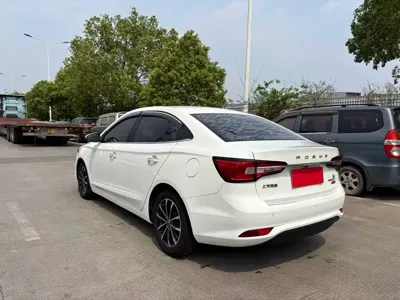 Roewe i5
