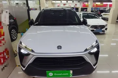 Nio ES8