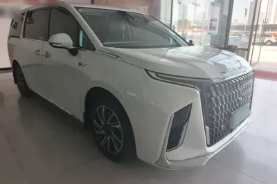 SAIC MAXUS G90