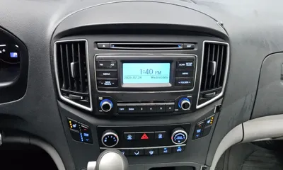 Hyundai Starex