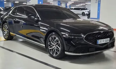 Genesis G90