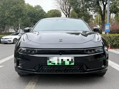 Zeekr 001