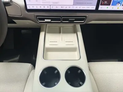Li Auto Li MEGA