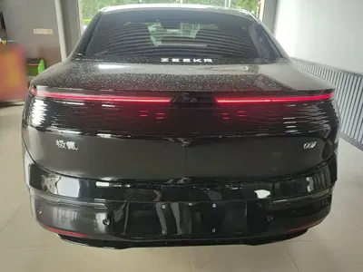 Zeekr 007