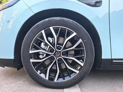 Xpeng P5